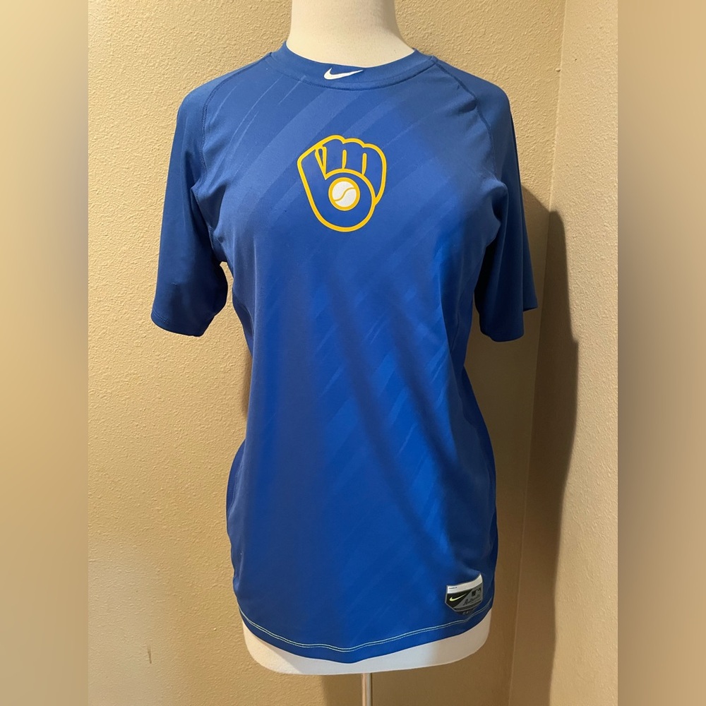 MLB Nike Brewers size Medium dry fit EUC Pro Combat